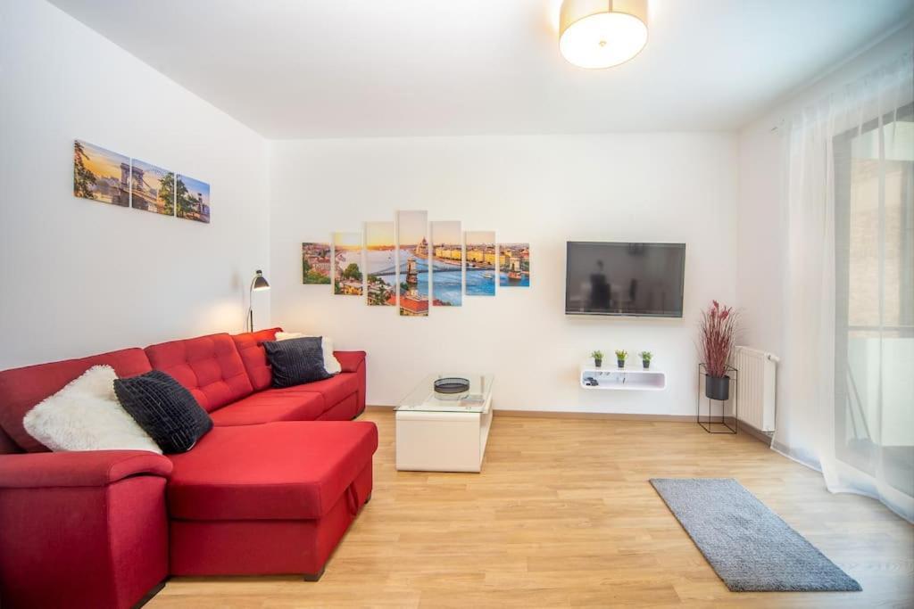 Grace Pine Apartment 1 布达佩斯 外观 照片